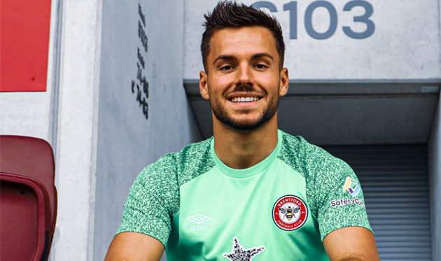 Альваро Фернандес, фото ФК Брентфорд