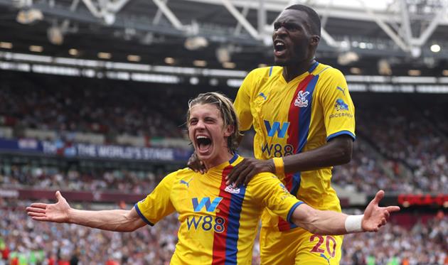 Конор Галлахер и Кристиан Бентеке, Getty Images