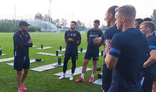 Футболисты Днепра-1. Фото Днепр-1.