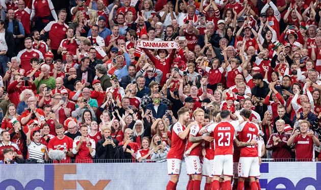 Дания - Шотландия, twitter.com/dbufodbold