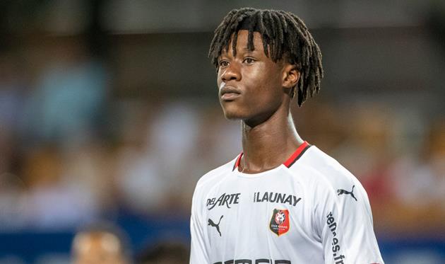 Эдуардо Камавинга. Фото ФК Ренн