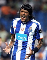 Лучо Гонсалес, АР