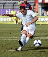 В дебютном матче в Италии Сарате отметился дублем, АР