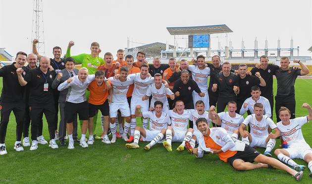 Футболисты Шахтера. ФК Шахтер Донецк