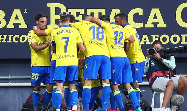 Радость игроков Кадиса, getty images