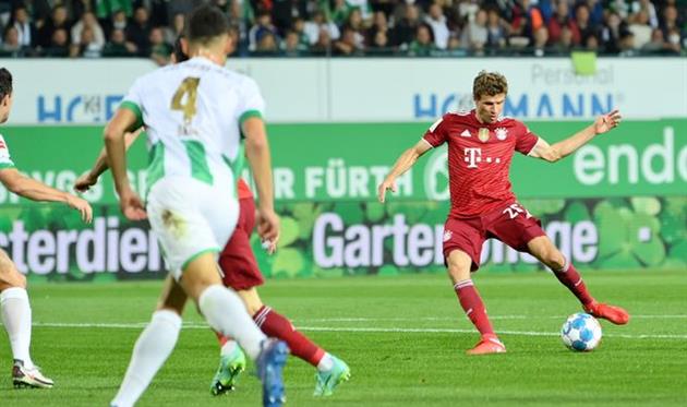 Томас Мюллер в матче против Гройтер Фюрта, Getty Images