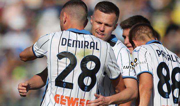 Радость игроков Аталанты, getty images