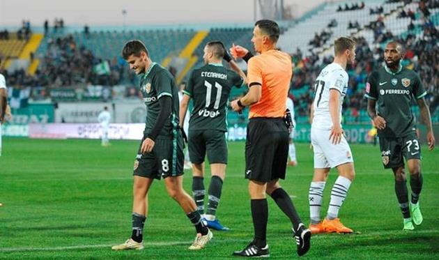 Оливье Тилль в матче против Шахтер, фото ФК Ворскла Полтава