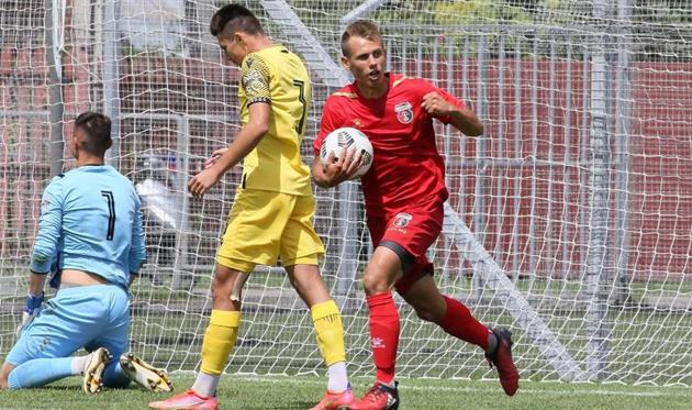 Александр Алексеевец (с мячом), НК Верес