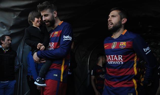 Жерар Пике (слева) и Хорди Альба, Getty Images