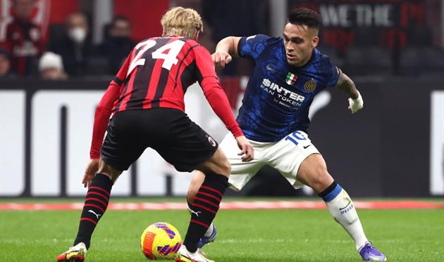 Лаутаро против Кьера, фото: Getty Images