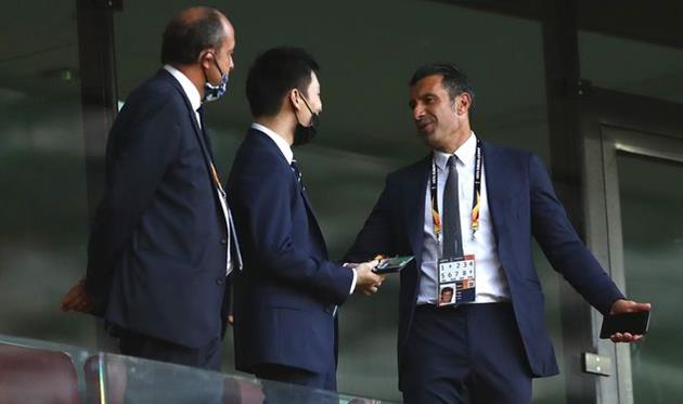 Боссы Интер (слева) и Луиш Фигу, Getty Images