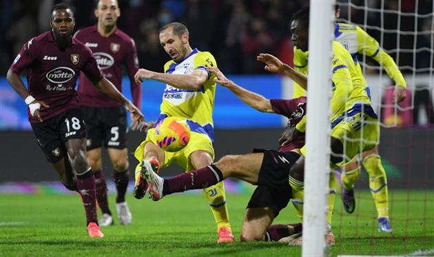 Джорджо Кьеллини в матче против Салернитаны, Getty Images