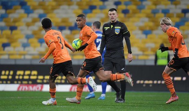 Шахтер — ПФК Львов, фото ФК Шахтер Донецк