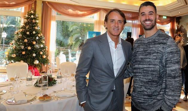 Роберто Манчини (слева) и Леонардо Спинаццола, Getty Images