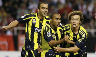 Семих (слева) и Лугано Фенеру не помогут