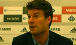 Микаэль Лаудруп 