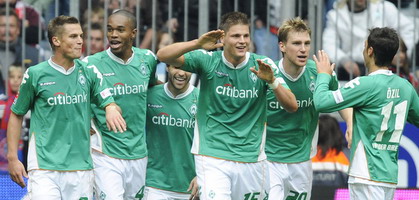 Трио голеадоров присутствует на фото, АР