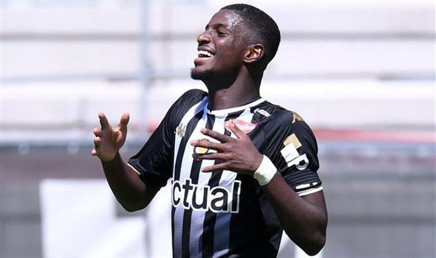 Моамед-Али Шо, footballtransfers.com