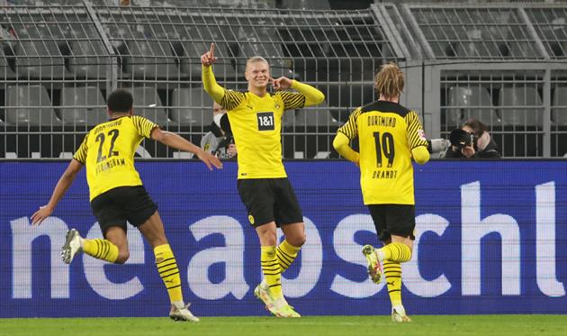 Разгром Боруссией Д лучшей обороны чемпионата Германии, интригующая встреча Гладбаха и Байера и другие итоги 19-го тура Бундеслиги