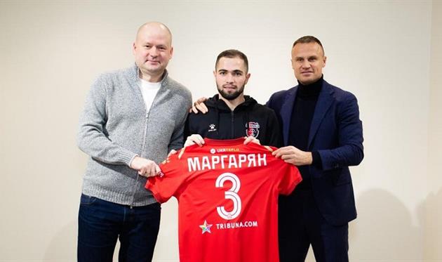 Жирайр Маргарян (по центру), НК Верес