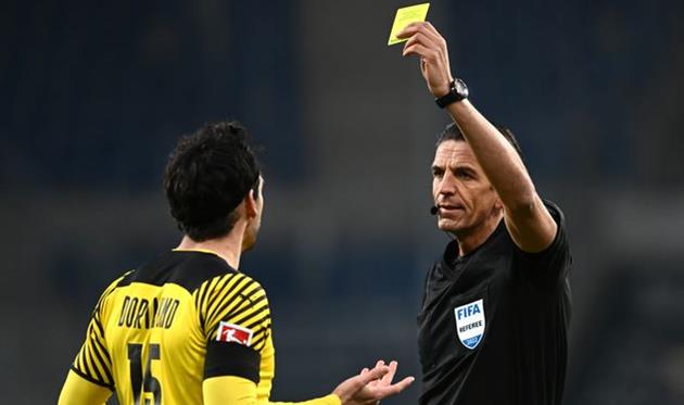 Дениз Айтекин (лицом) и Матс Хуммельс, Getty Images