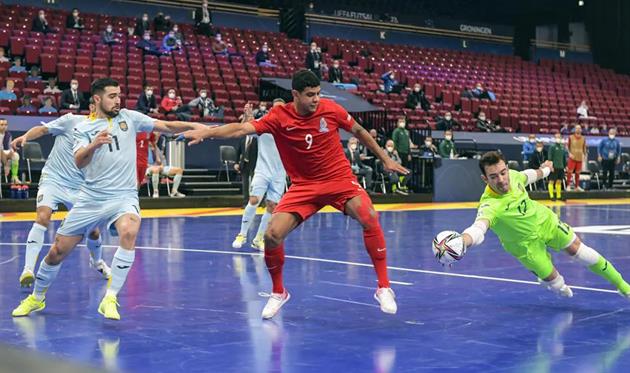 Испания - Азербайджан, УЕФА