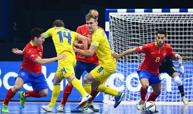 Игорь Чернявский, УЕФА