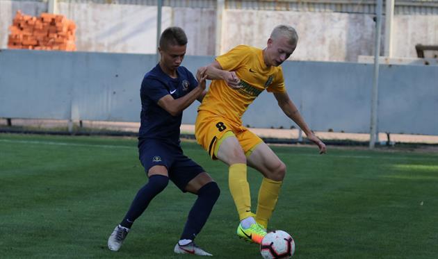 Максим Ивахно (справа), ФК Александрия