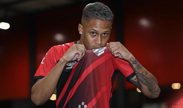 Вітіньо, Athletico.com.br