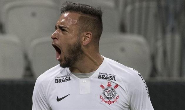 Майкон, Esportes