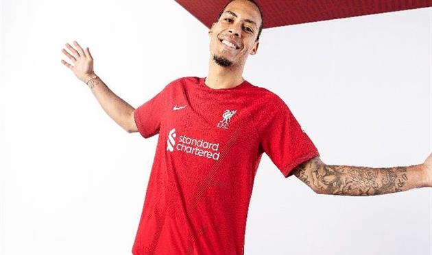 Вірджил ван Дейк, twitter.com/LFC