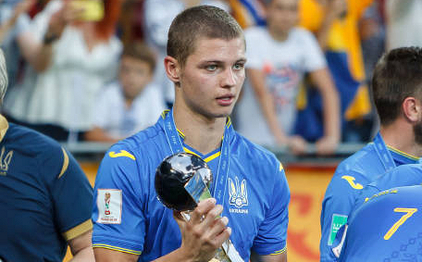 Валерій Бондар, УАФ