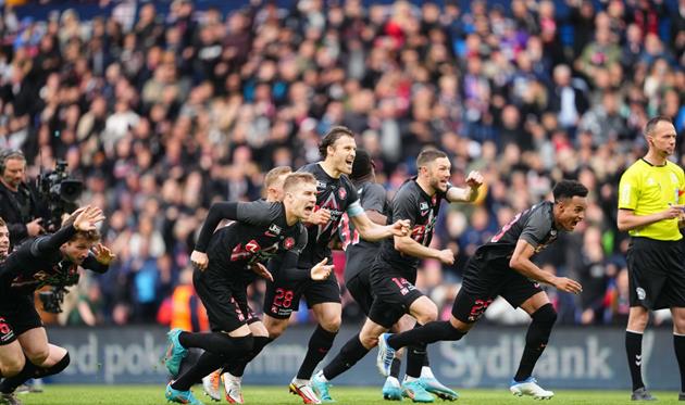 twitter.com/fcmidtjylland