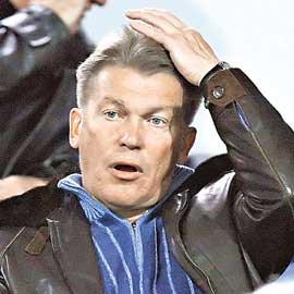 Есть от чего за голову держаться