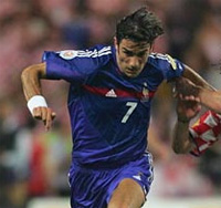 Робер Пирес в футболке 