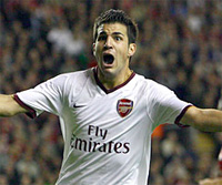 Фабрегас переживает за место в основе