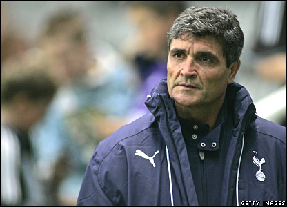 Может, пора домой, господин Хуанде?; Getty Images