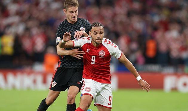 , twitter.com/dbulandshold