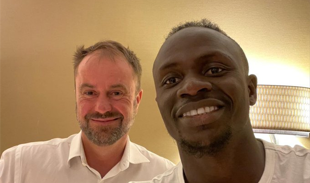 садіо мане (праворуч), фото крістіан фальк