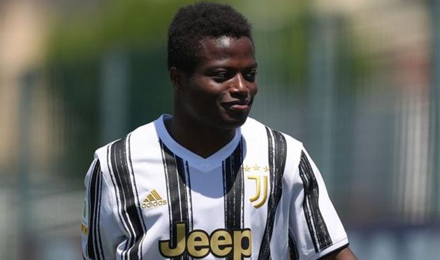 Анже Шибозо, twitter.com/khaledalnouss1