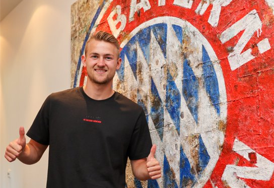 маттейст де лігт, баварія