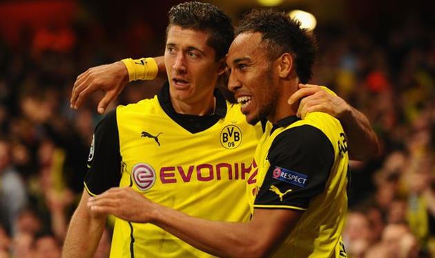 Роберт Левандовські (ліворуч) та П'єр-Емерік Обамеянг, Getty Images