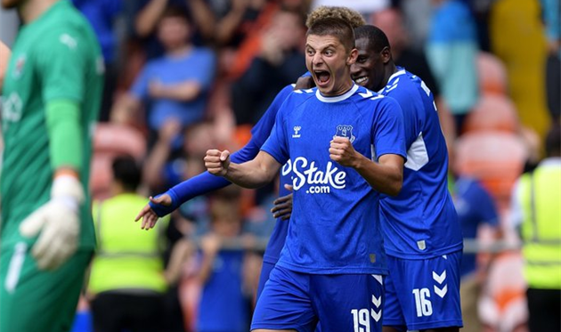 віталій миколенко, фото евертон