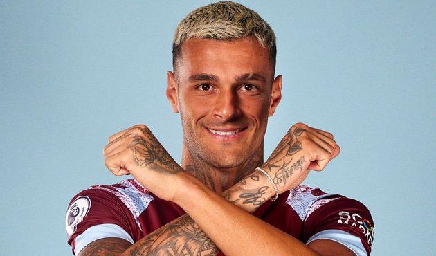 Джанлука Скамакка, twitter.com/WestHam