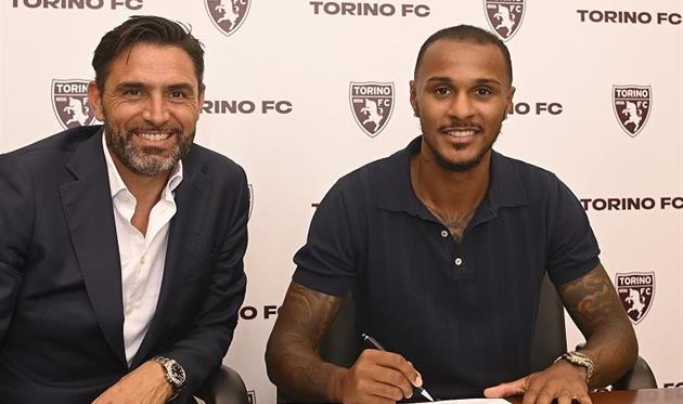 Валентіно Лазаро (праворуч), фото Торіно