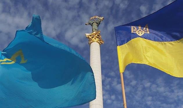 Український та татарський стяги