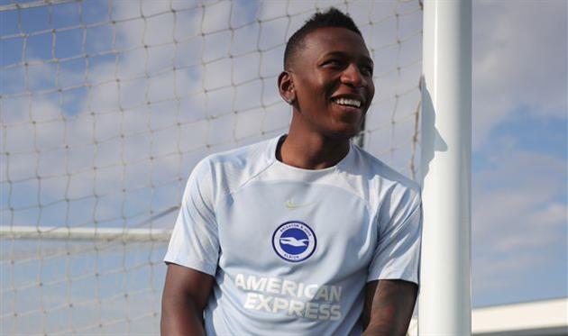 Первіс Еступіньян, twitter.com/OfficialBHAFC