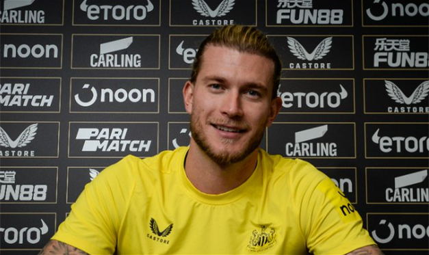 Лоріс Каріус