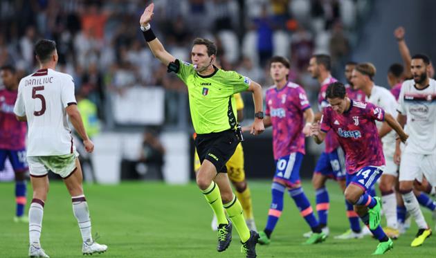 Марченаро відміняє гол Міліка, Getty Images